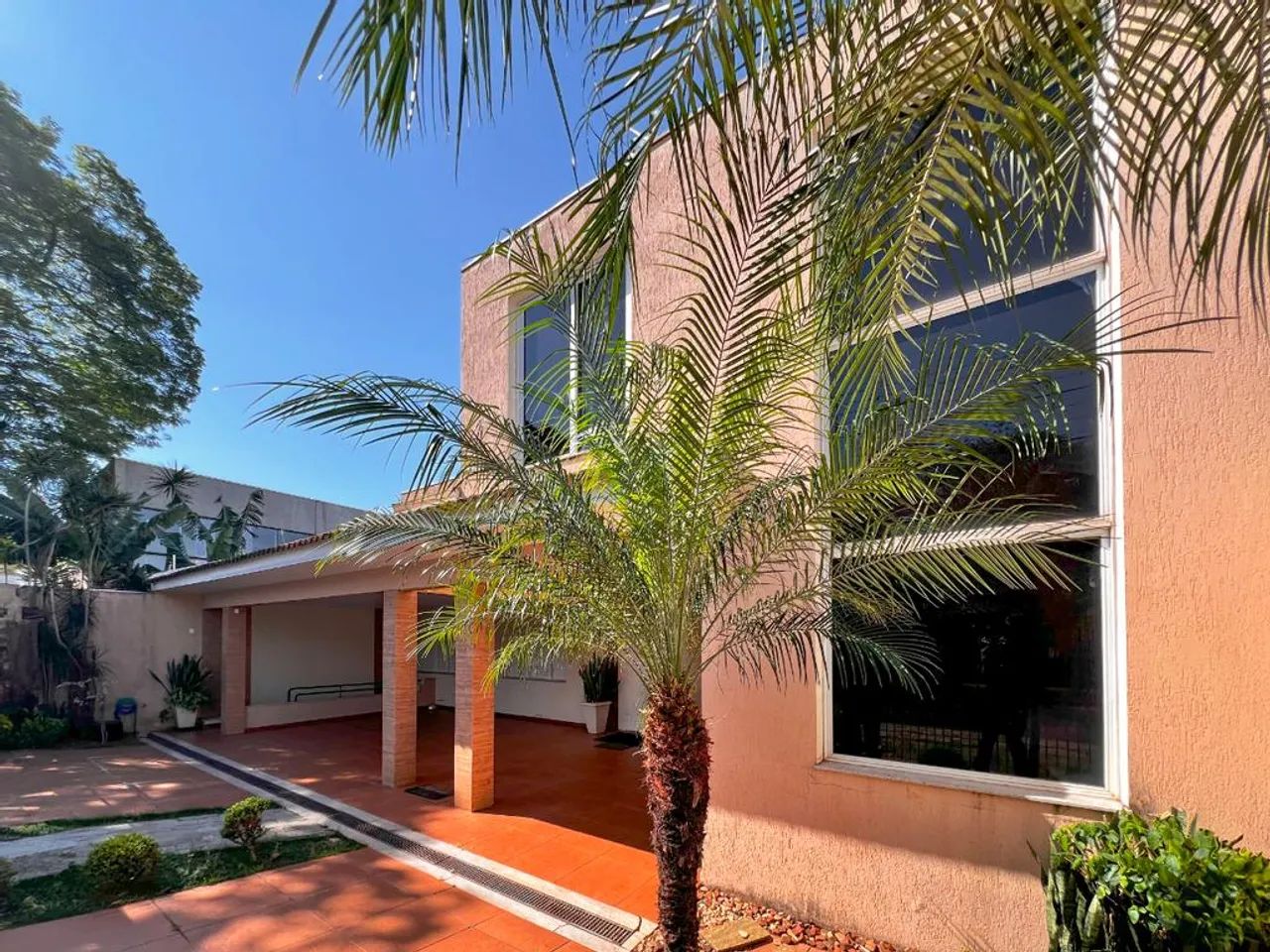 Casa à venda em Maringá, Zona 04, com 3 quartos, com 550 m² - Foto 3