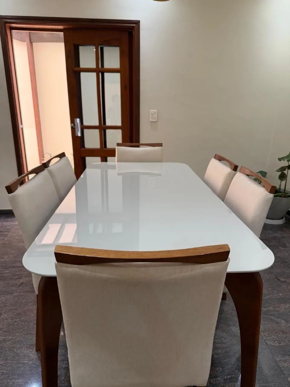 Conjunto de Mesa Retangular com 6 Cadeiras - Impecável - Foto 2