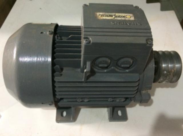 Motor elétrico trifásico Siemens