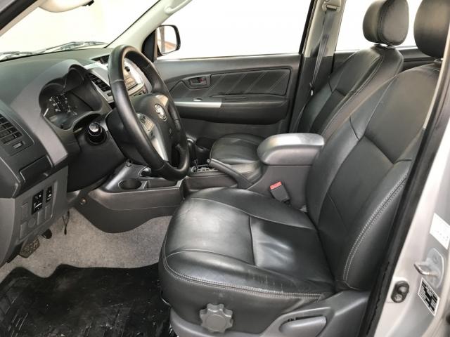 TOYOTA HILUX CD SR D4-D 4X4 3.0 TDI DIES AUT. - Foto 6