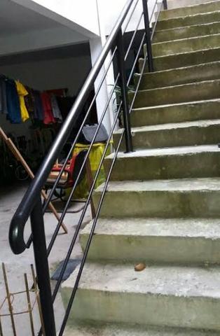 Portão corrimão