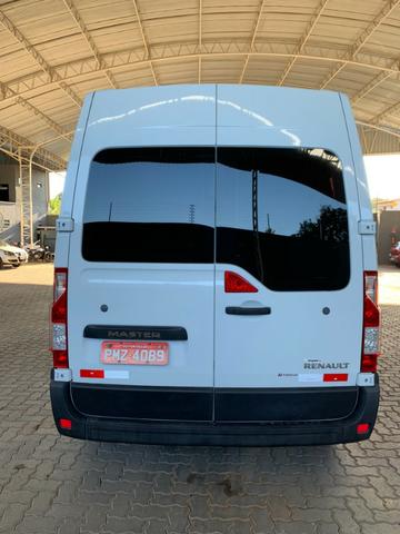 Oportunidade! Particular vende Master 2.3 Executiva 16 lugares 2015 com apenas 55 mil km - Foto 5