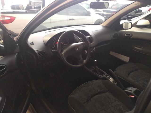 Peugeot 207* flex 1.4 completo* preço promocional - Foto 6