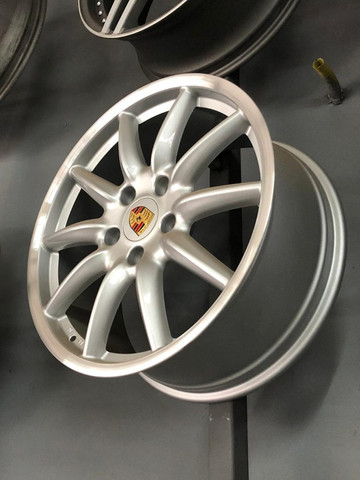Rodas Originais Porsche 19 5x130 Duas talas - Foto 3
