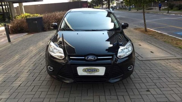 FORD FOCUS 2.0 SE 16V FLEX 4P POWERSHIFT