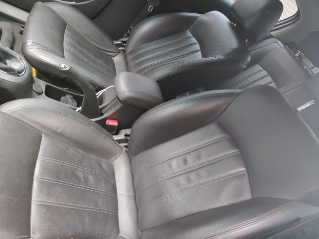 VENDE-SE CRUZE LT HATCH, 2014