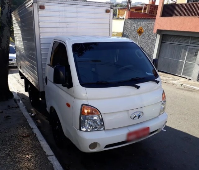HYUNDAI HR 2.5 2012