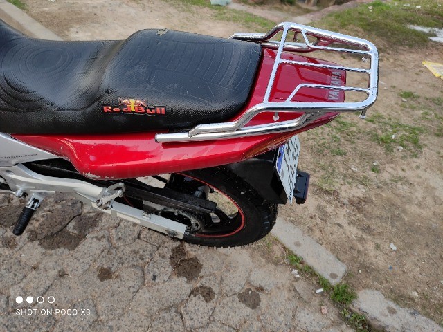 FAZER 250 BARBADA