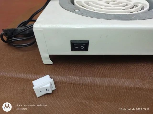 Fogão elétrico, uma boca, 110v, funcionando bem. E oioli''os
