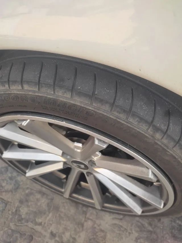 Rodas 17 com pneu zeros - Foto 4
