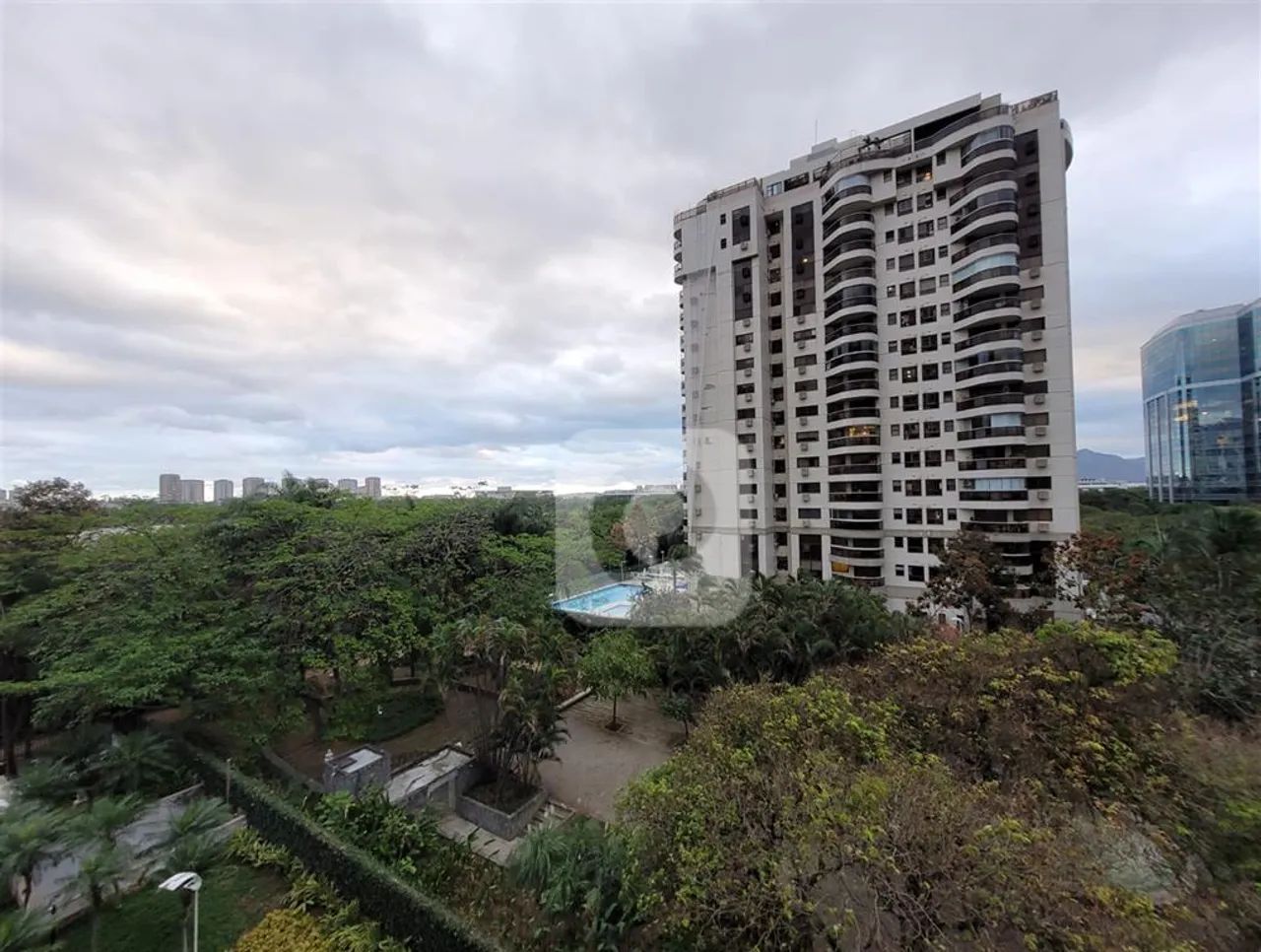 Apartamento 4 quartos, sendo 3 suítes - Foto 4
