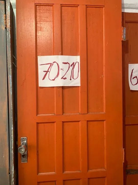 Vendo essas portas de madeira . - Foto 4