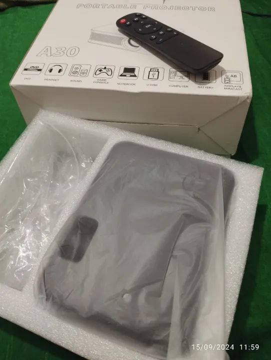 Projetor AUN A30 Novíssimo  - Foto 4