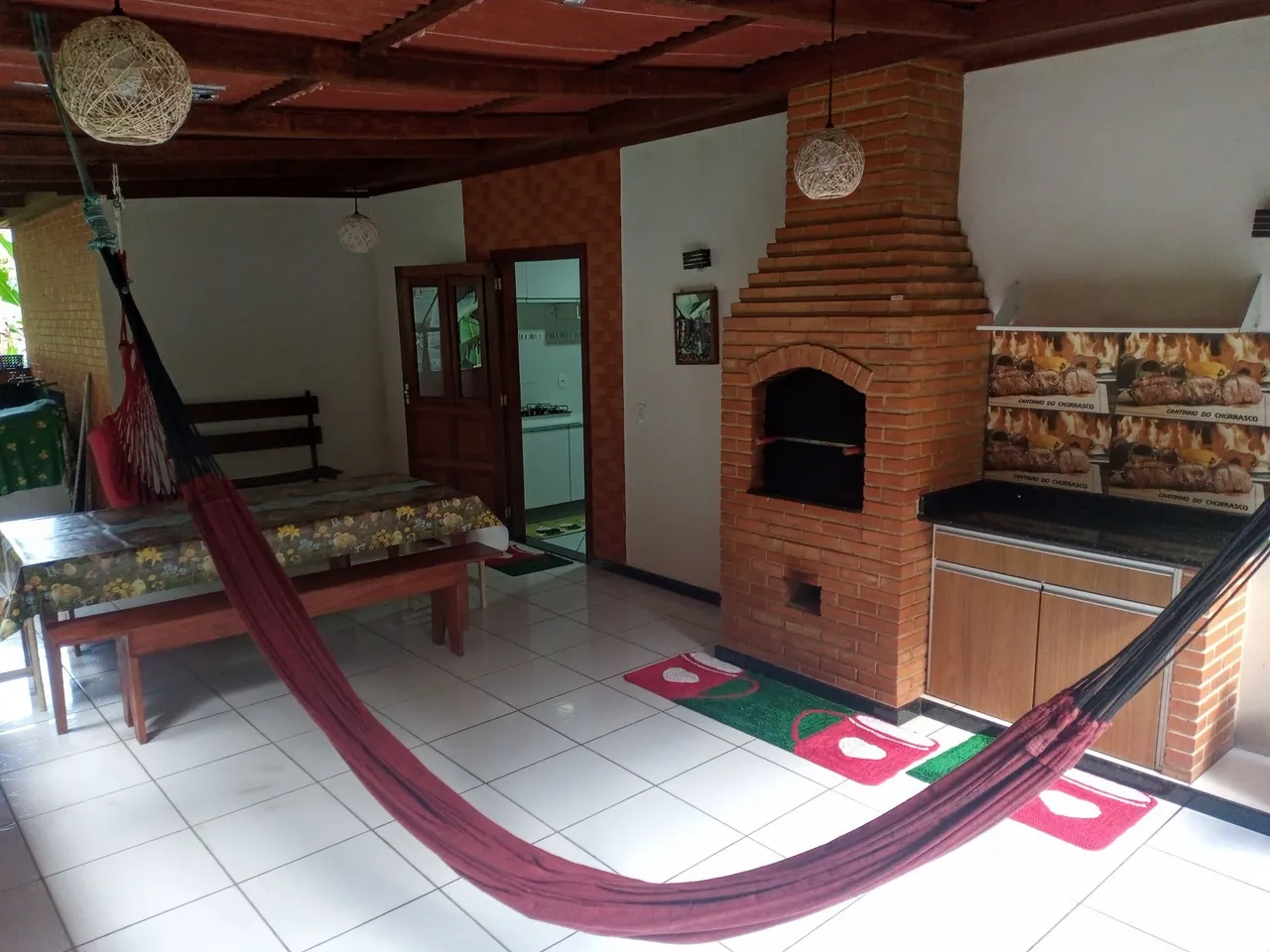 ALUGUEL ANUAL Casa em DM 03Q e 01 suíte + área de churrasco