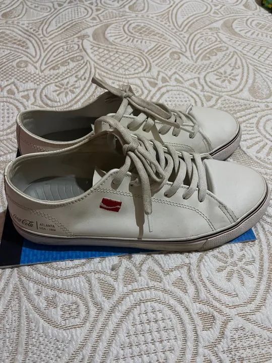 Tênis branco couro TAM. 40 original Coca Cola - Foto 2
