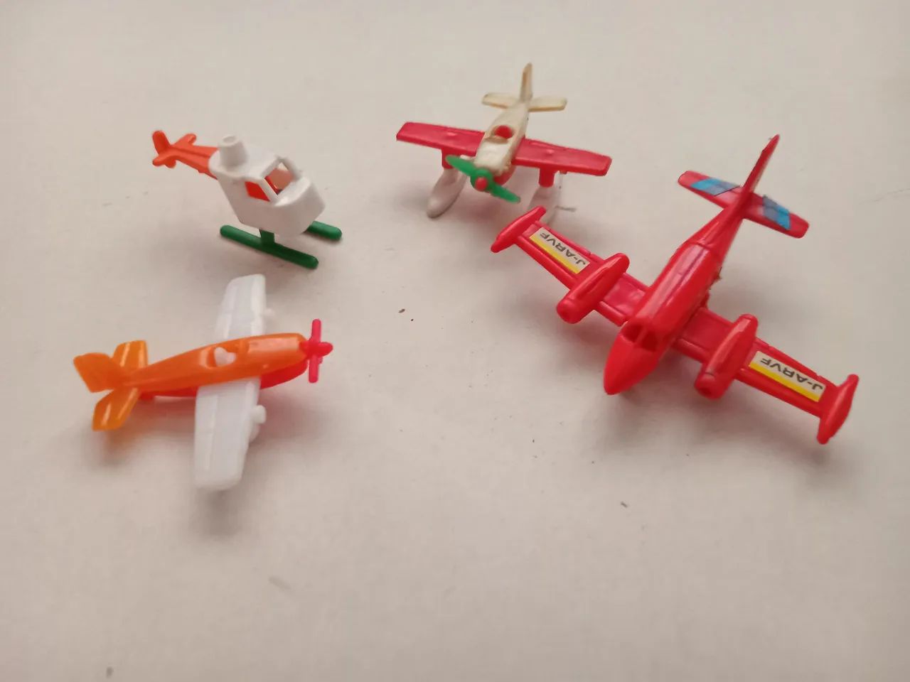 Lote de aviões de brinquedos antigo, anos 80