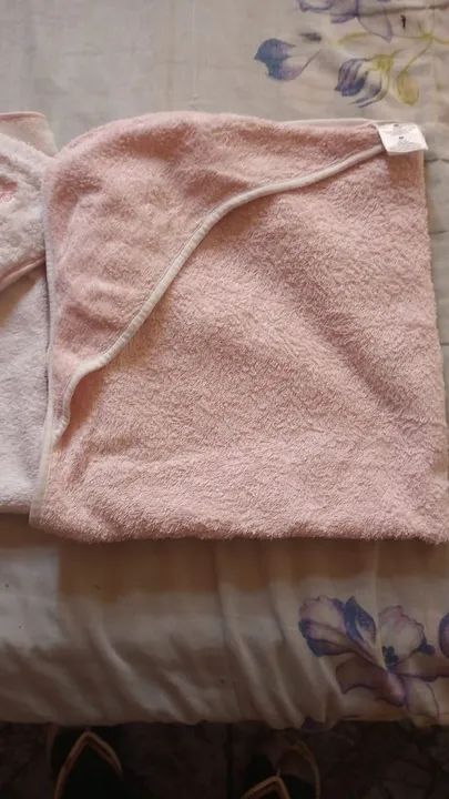 Lote de roupões infantis  - Foto 4