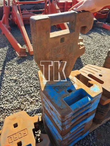 cod.831 - Peso dianteiro para Trator linha Ford -TK Tratores Nova Andradina - MS  - Foto 6