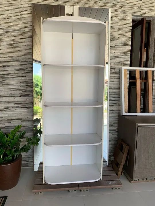 Estante branca, 4 prateleiras