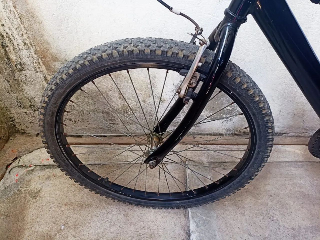 Bicicleta Aro 24 - Preta - Foto 2