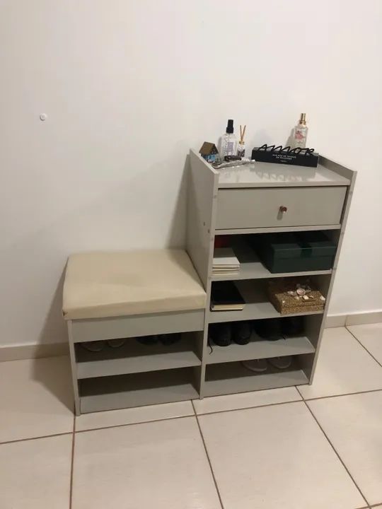  Sapateira com banco para hall de entrada