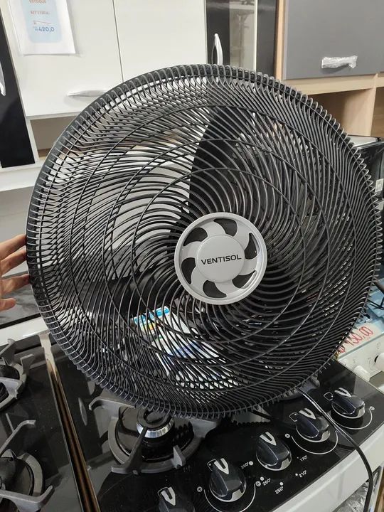 Ventilador de parede 50cm oscilante grades de plástico  - Foto 2