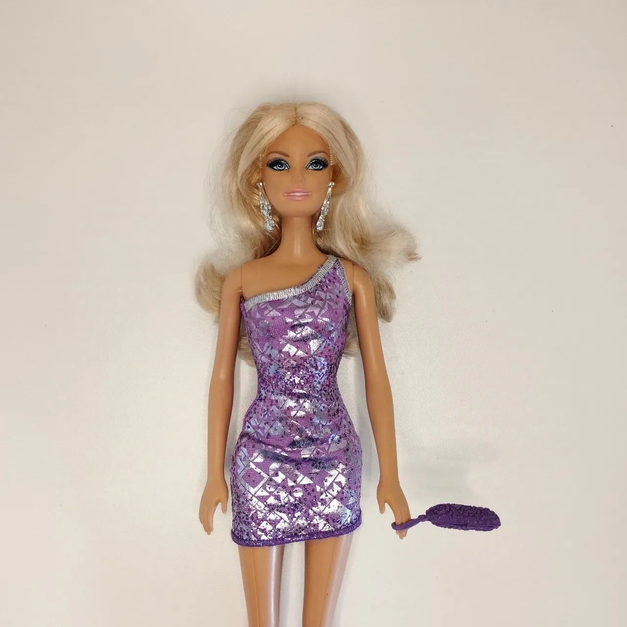 Boneca Glitz Barbie coleção 2012 - Foto 2