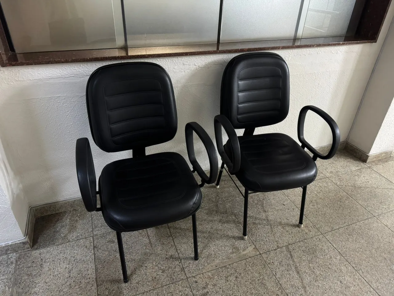 Cadeiras para escritório com braços - Conforto e design