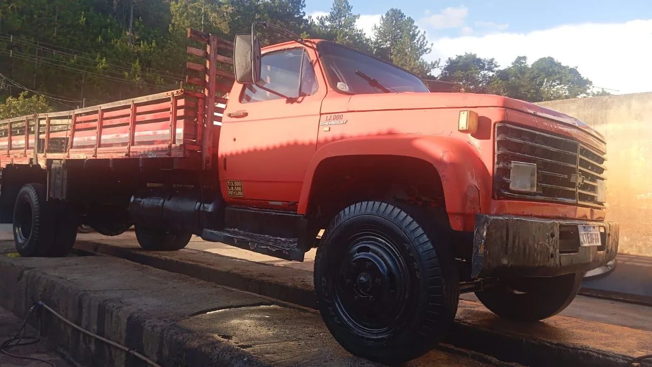 Carroceria de madeira