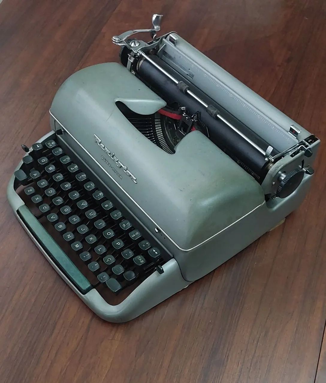 Maquina de Escrever Remington Quiet-Riter 64374557540993122