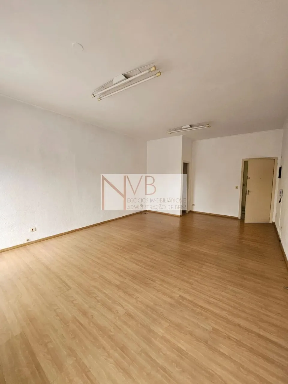 Sala em Granja Viana - Av. São Camilo - 37m² por R$249.990