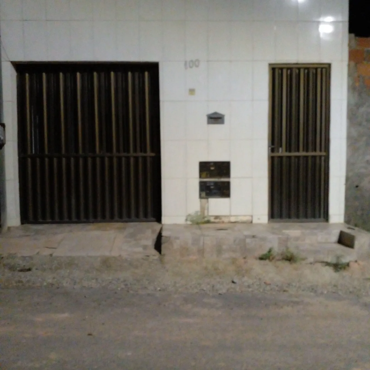 Vendo uma casa de andar no paraiso do sul ba san Maria