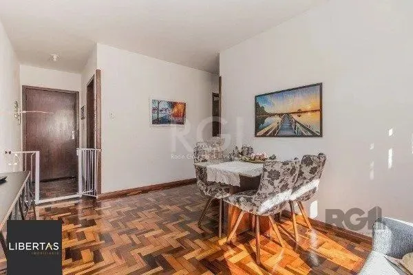 Apartamento à Venda - 53.31m², 2 dormitórios, 1 vaga - Menino Deus