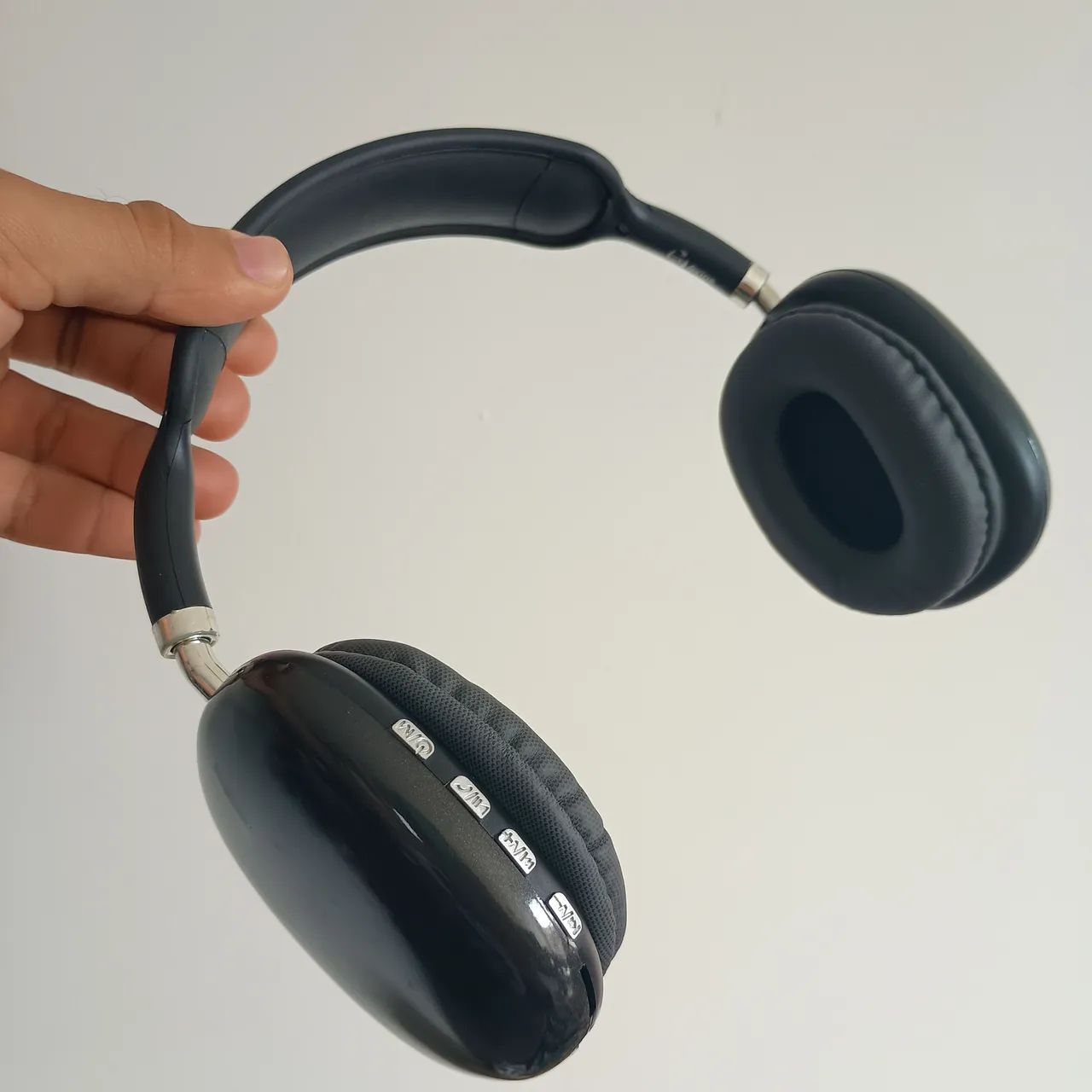 Fone bluetooth semi novo 