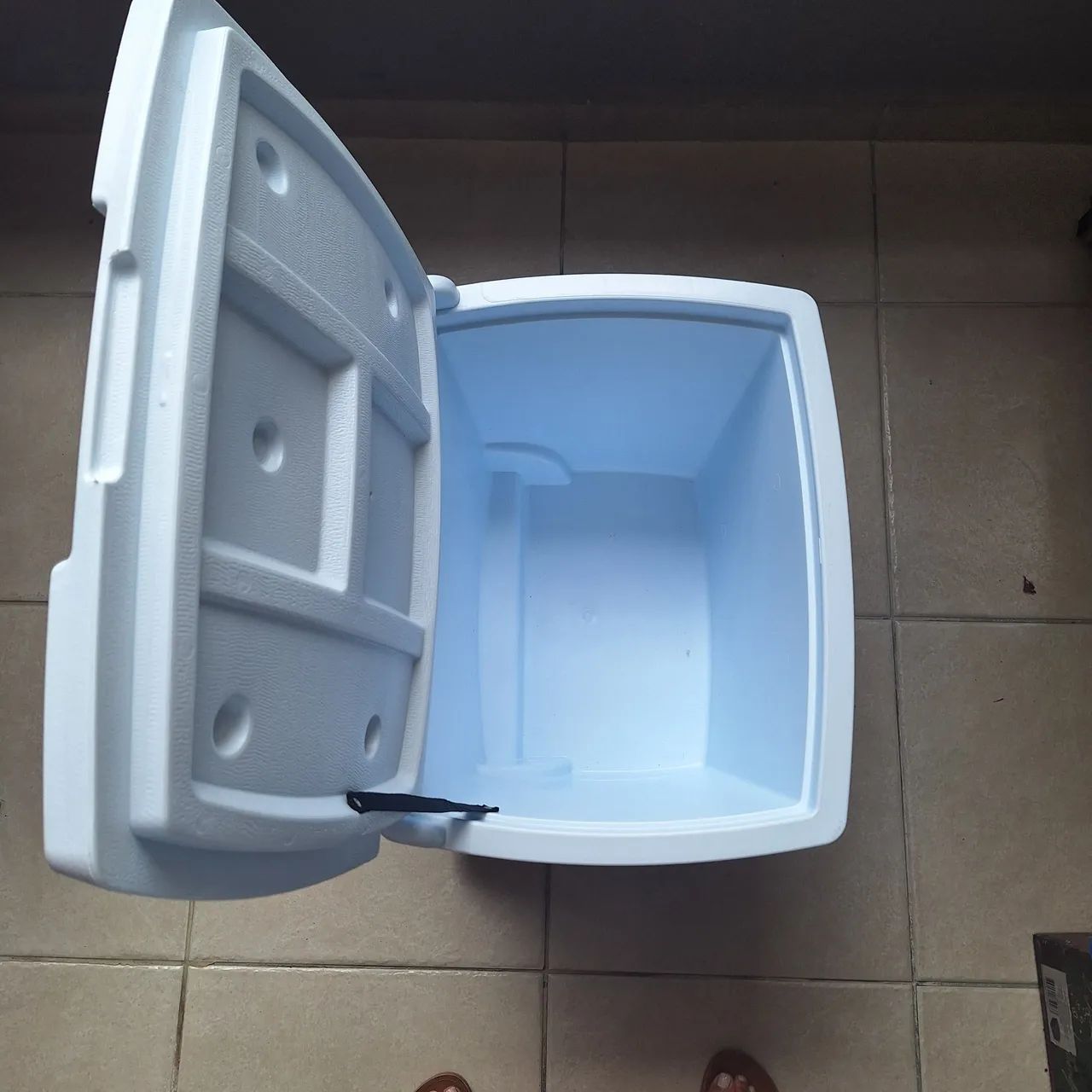 Cooler Portátil Igloo com Rodas - Foto 2