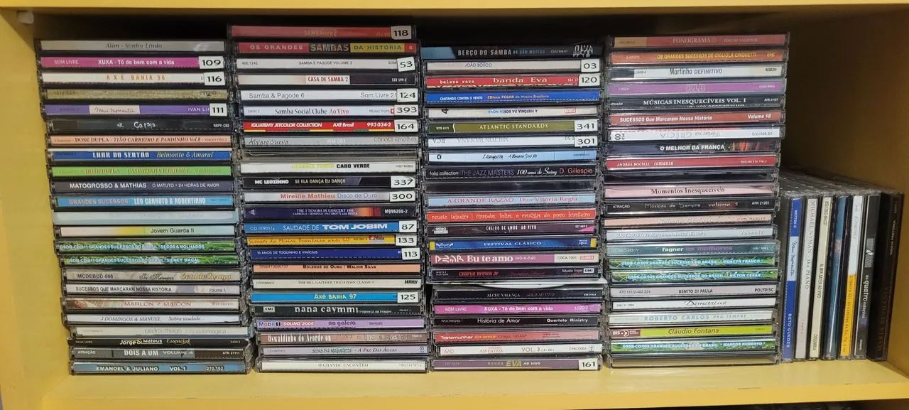 Coleção de CDs Diversos - Vários Gêneros Nacionais  - 600 itens 