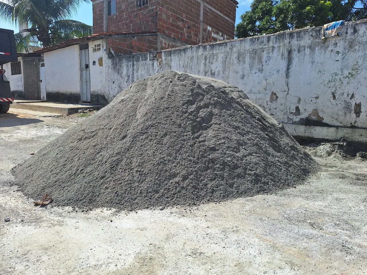Po de pedra com 12 m³