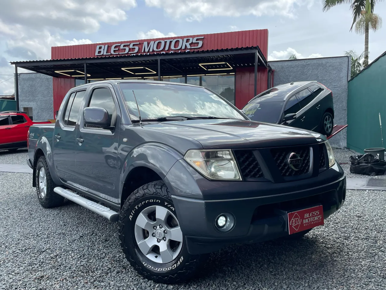 NISSAN FRONTIER 2010 Usados e Novos