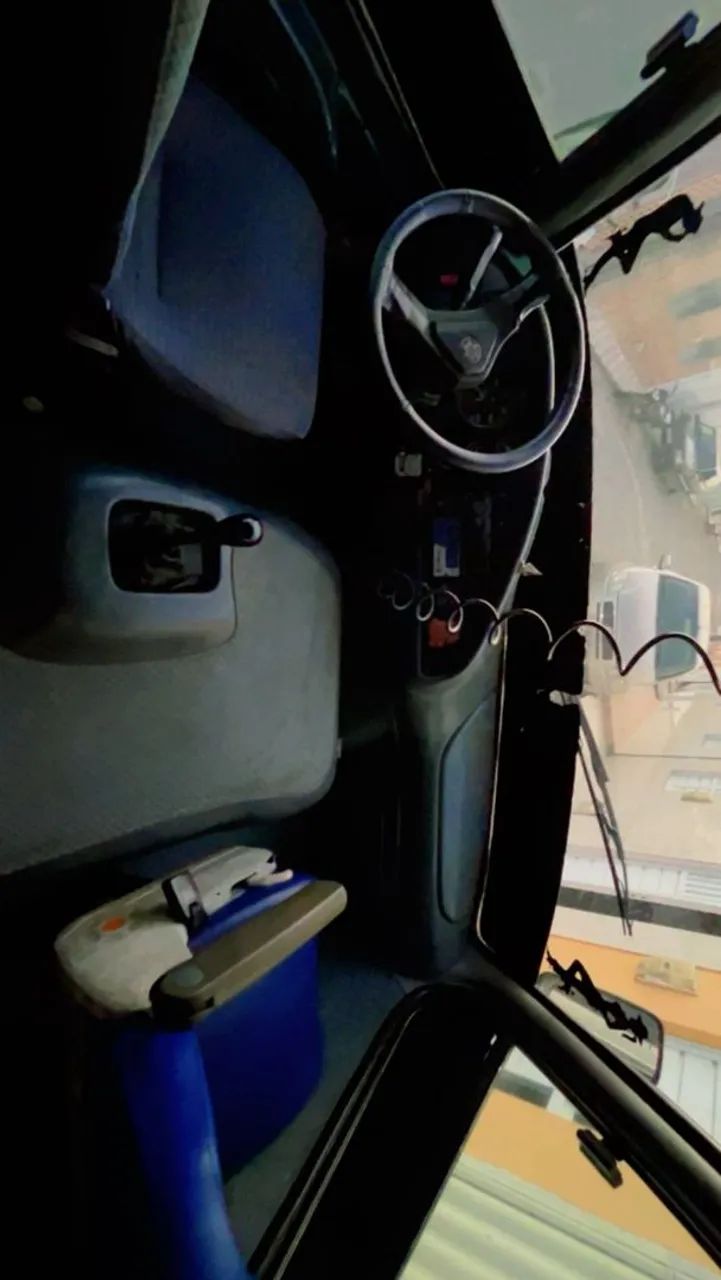 Micro ônibus 2001 R$55,000 - Foto 8