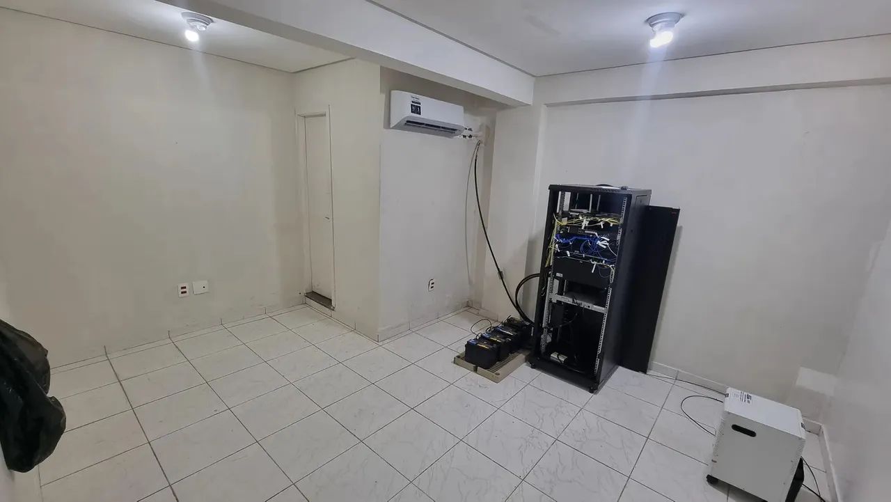 Sala Comercial no Adrianópolis  - Condomínio Empresarial