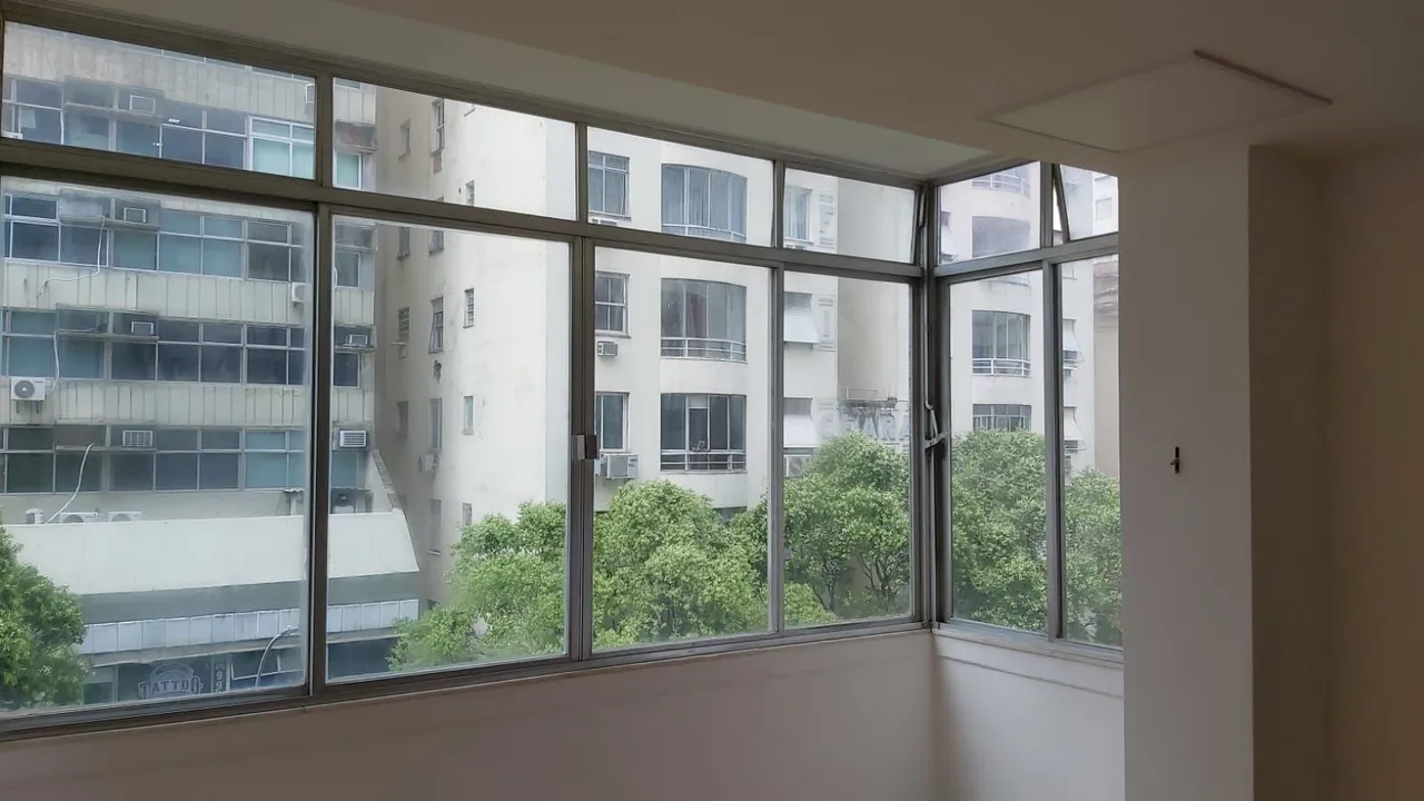 ALUGO APT. COPACABANA. ESAÇOSO. BEM LOCALIZADO.