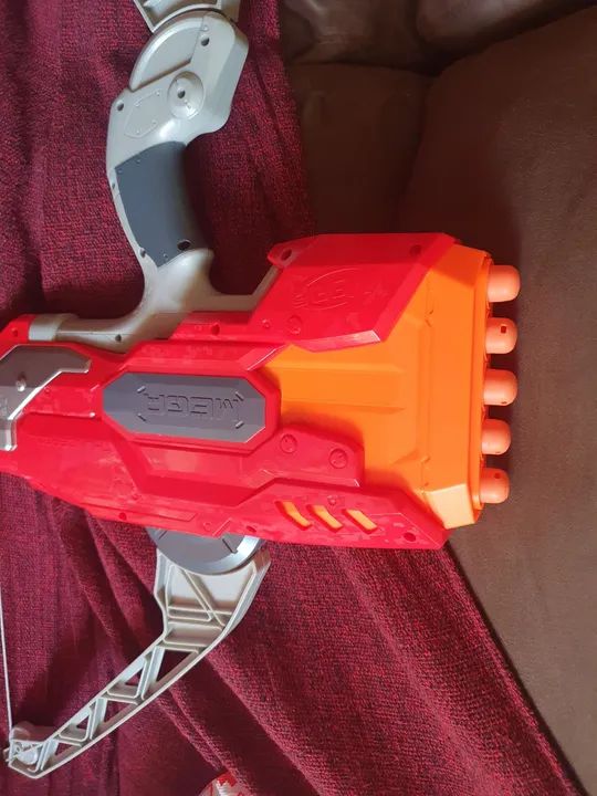 Arco e Flecha Nerf Mega - Brinquedo de Ação - Foto 3
