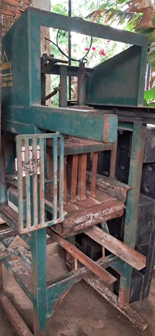 Vendo/Troco Maquina de Bloco de Concreto <br> - Foto 4