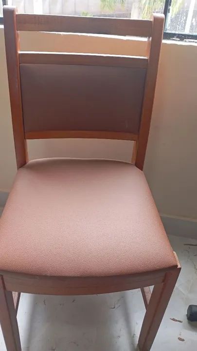 Cadeira de madeira para restaurante