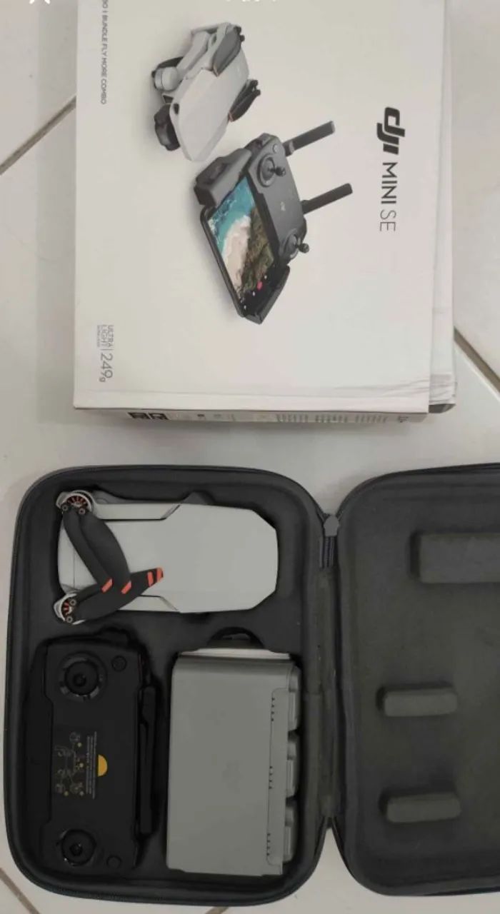 DJI Mini SE - Fly More Combo