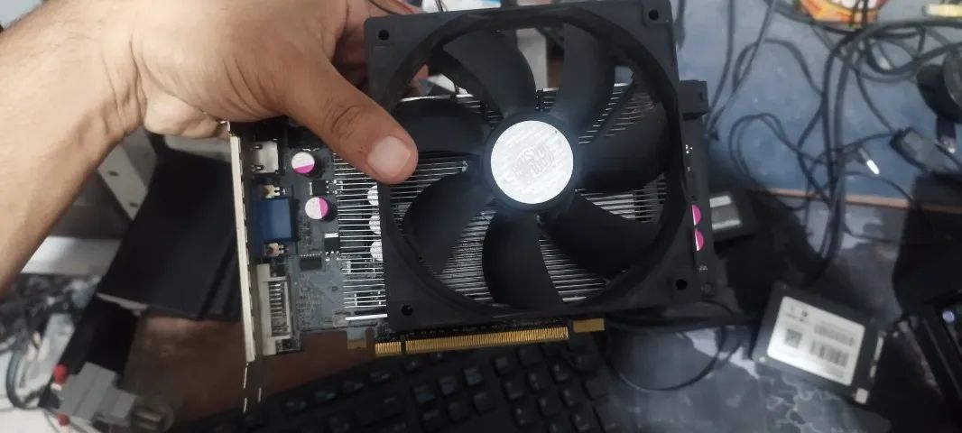 Placa de vídeo Geforce 9800 GT 1GB Nvidia