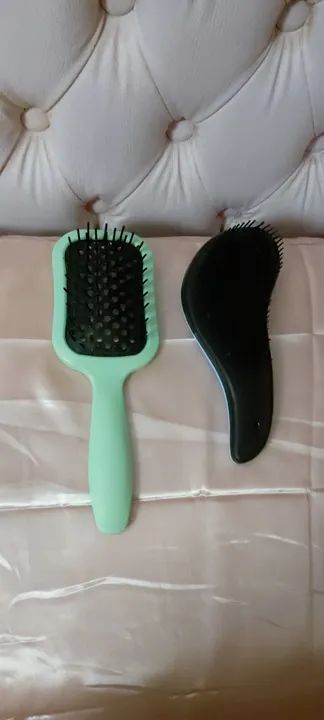 Escovas mágicas de cabelo 