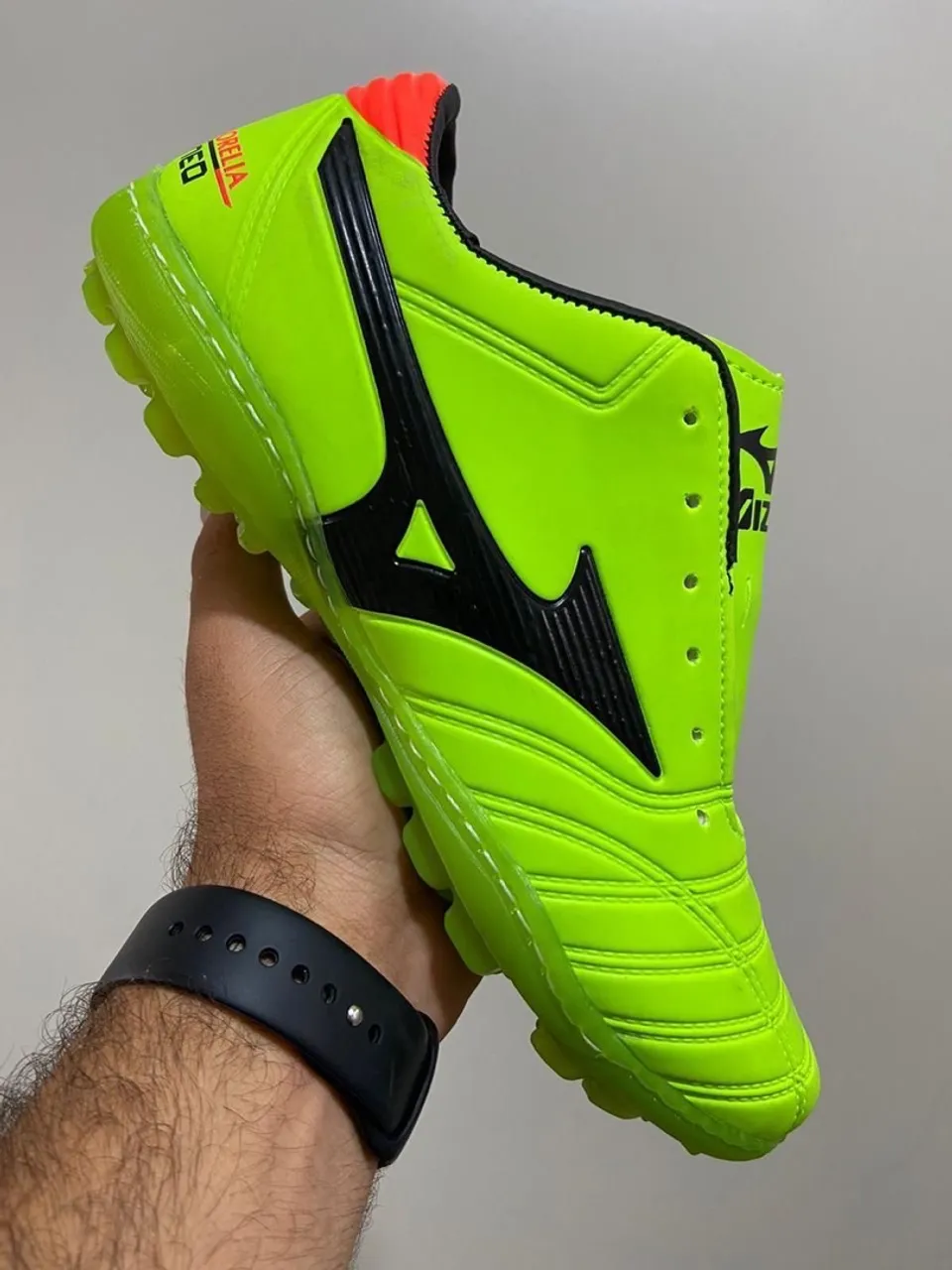 Chuteira Mizuno Morelia Neo Club
