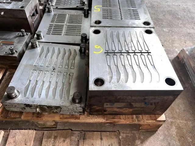 Molde de Injetora Talheres Plásticos de Sobremesa - Foto 5