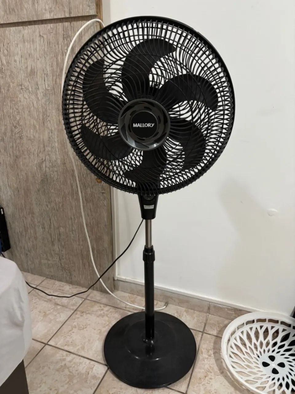 Ventilador de coluna mallory c/ controle